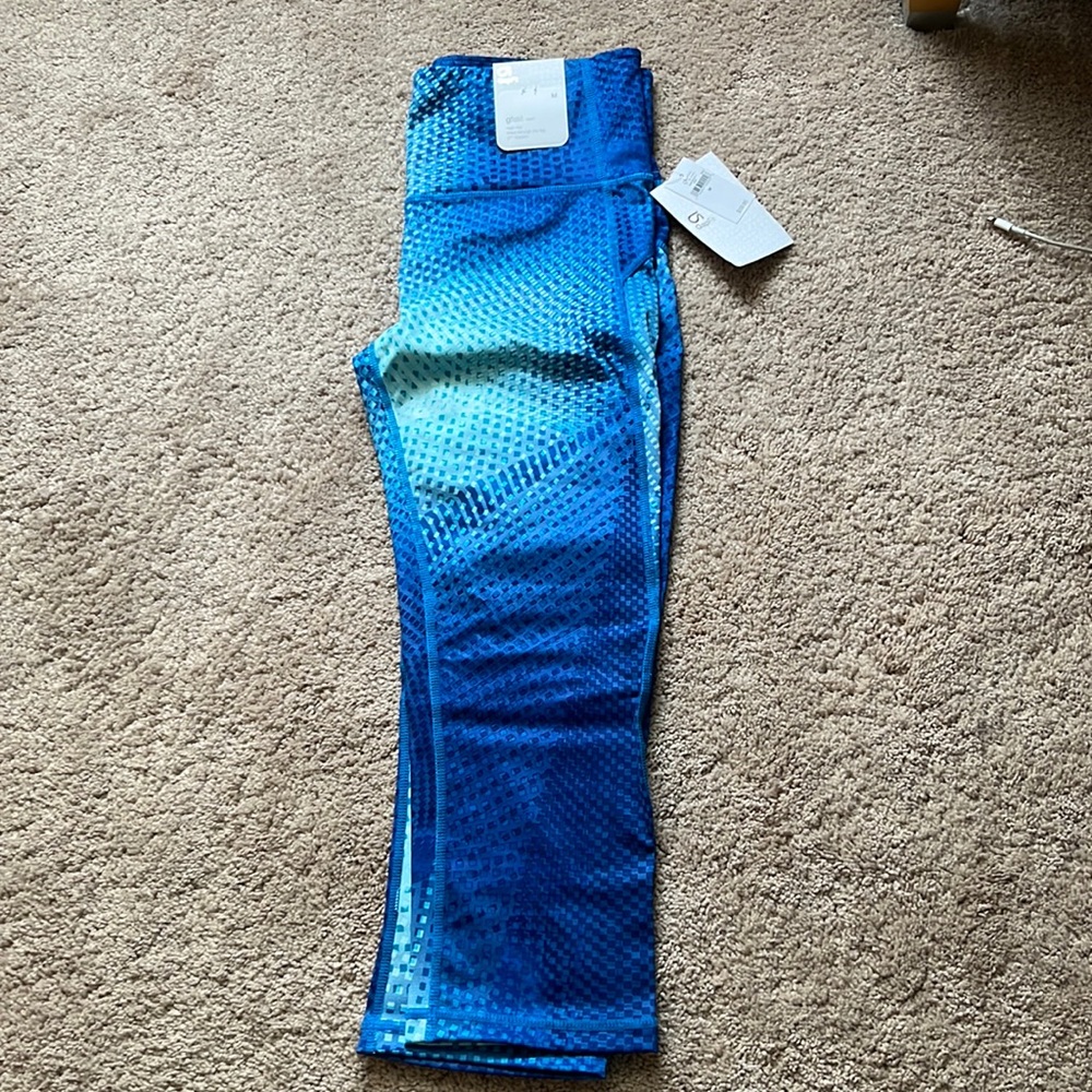 Gapfit Capri workout pants